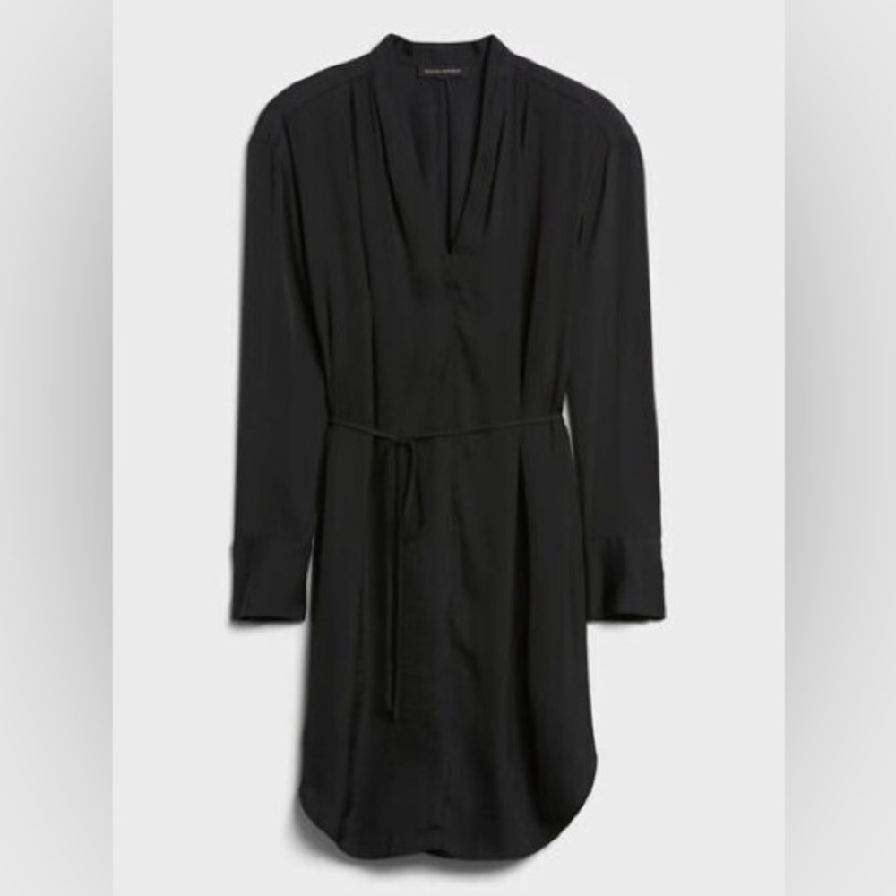 Banana Republic Essential Shift Dress, Black